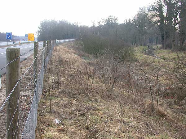 Snelweg bij voormalige molenkolk