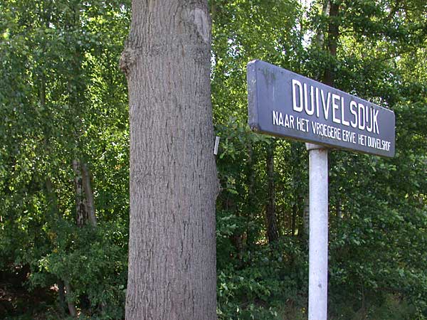 Duivelsdijk naar de Duivelshof