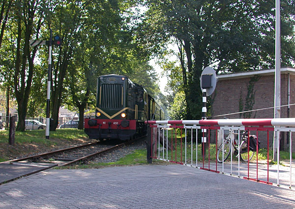 Trein nadert station Boekelo