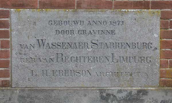 Van Wassenaer laat het koetshuis Oolde bouwen