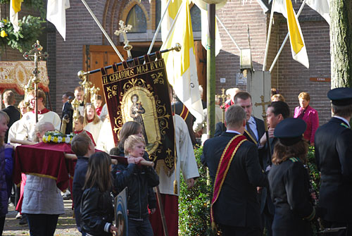 Gerardus Majella processie in Overdinkel op 18 oktober 2009