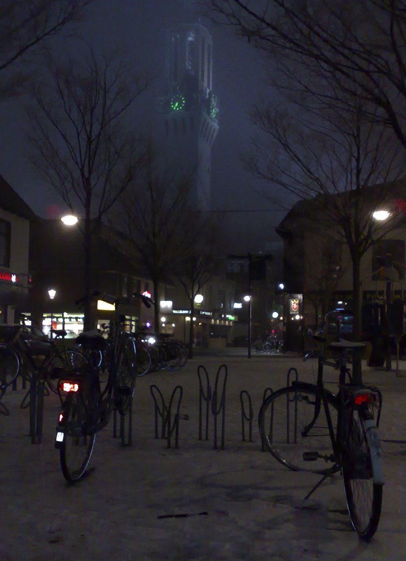 Stadhuistoren van Hengelo inde mist