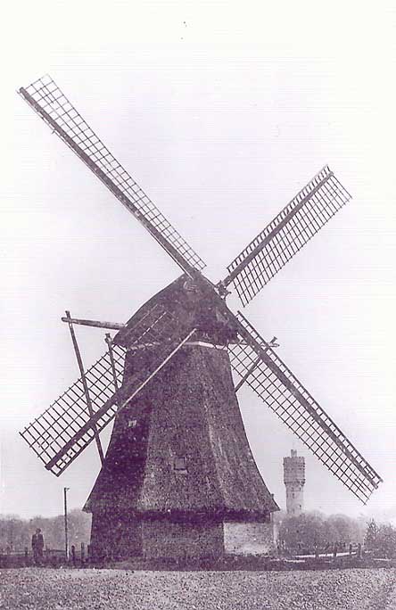 Eschmolen met watertoren