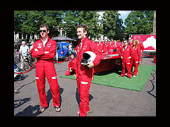 Solarteam van Universiteit Twente en Saxion Hogeschool presenteert zich aan de pers