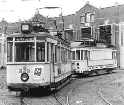 Een tram van de HTM