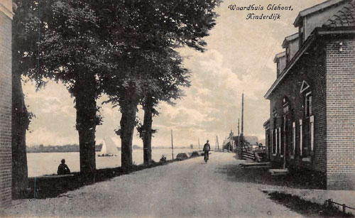 Het Waardhuis of Gemeenlandshuis in Kinderdijk