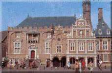 Huis en jachtslot van de graven van Holland. Daarna stadhuis van Haarlem