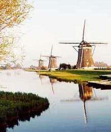 Watermolens bij Stompwijk in Zuid-Holland