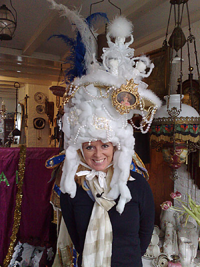 Esther Rikken in carnavalskleding