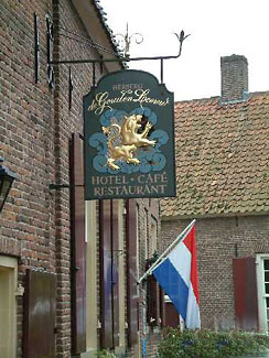 Herberg in de Gouden Leeuw in Bronckhorst