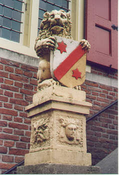 Ornament bij het stadhuis uit 1588